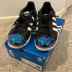 Iridescent metal cap toe adidas superstar sneakers